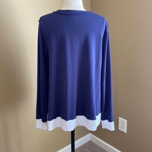 Navy/white Top by Belyn Key - XL - Picture 3 of 9